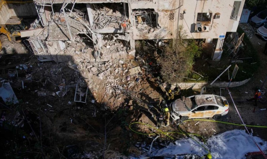 সৌদির মার্কিন ঘাটিতে ইরানের ক্ষেপণাস্ত্র হামলা,  ২৯ সেনা আহত